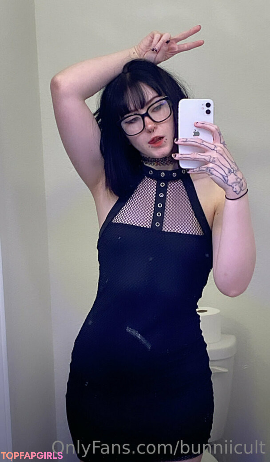 Naakte gelekte OnlyFans-foto van Bunniicult #127