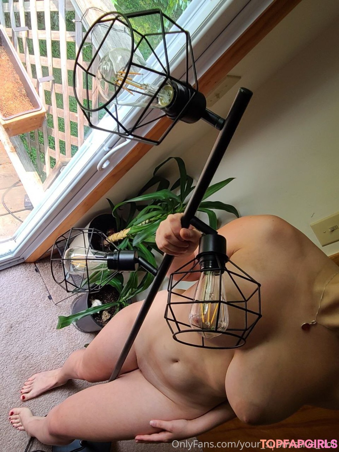 Naakte gelekte OnlyFans-foto van Valorie #603