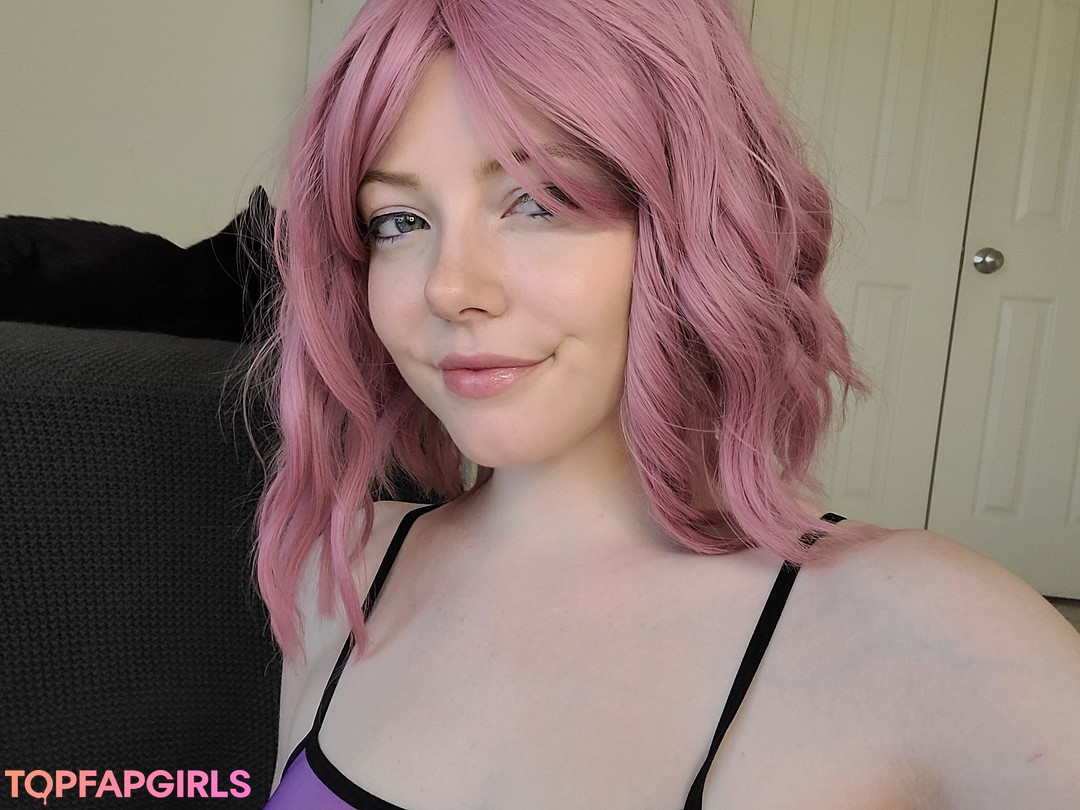 Naakte gelekte OnlyFans-foto van Rylie Rowan #543