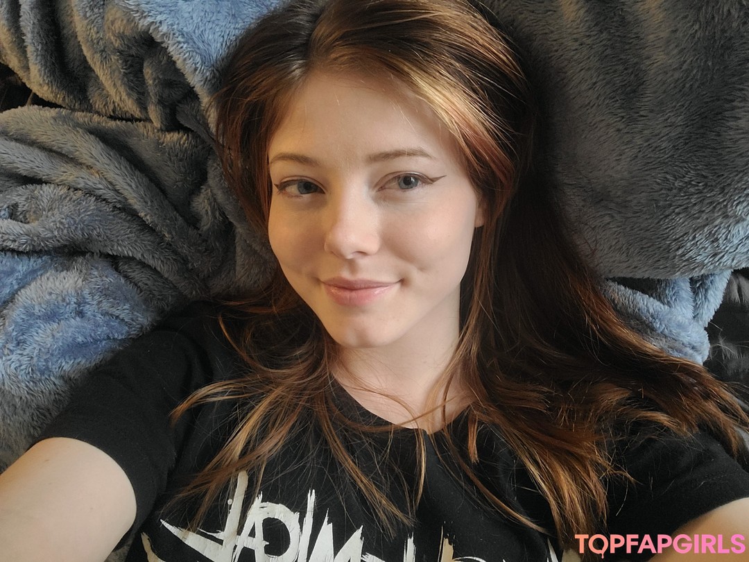 Naakte gelekte OnlyFans-foto van Rylie Rowan #629