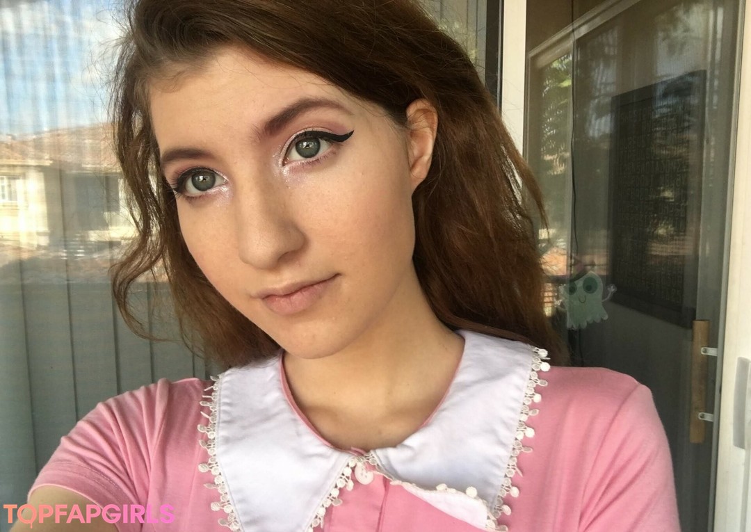Naakte gelekte OnlyFans-foto van Elizabeth Reed #1494