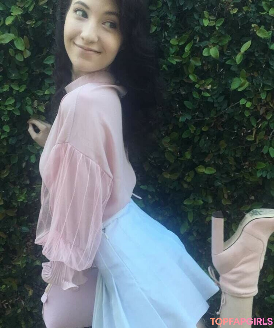 Naakte gelekte OnlyFans-foto van Elizabeth Reed #1677