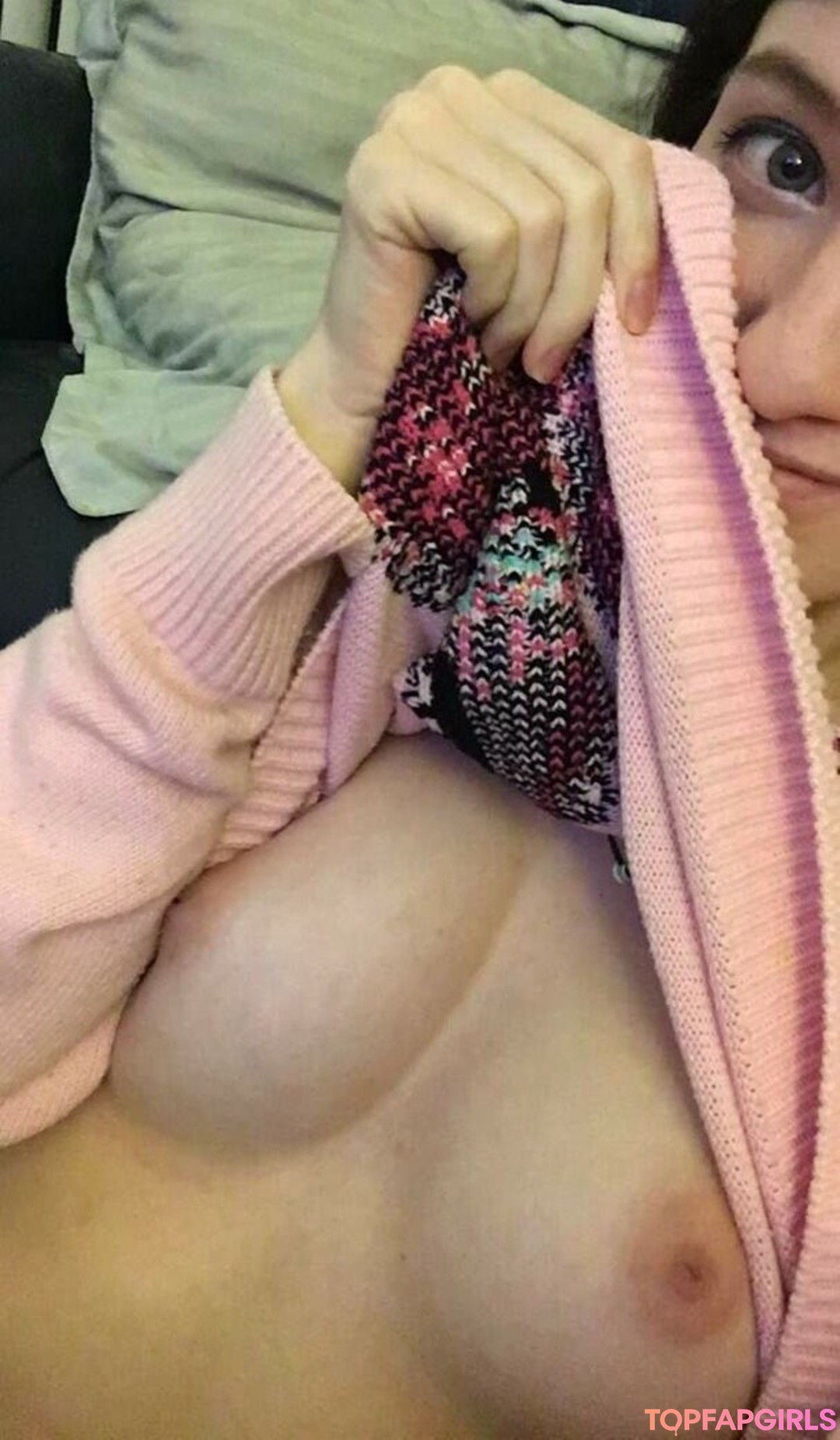 Naakte gelekte OnlyFans-foto van Elizabeth Reed #1696