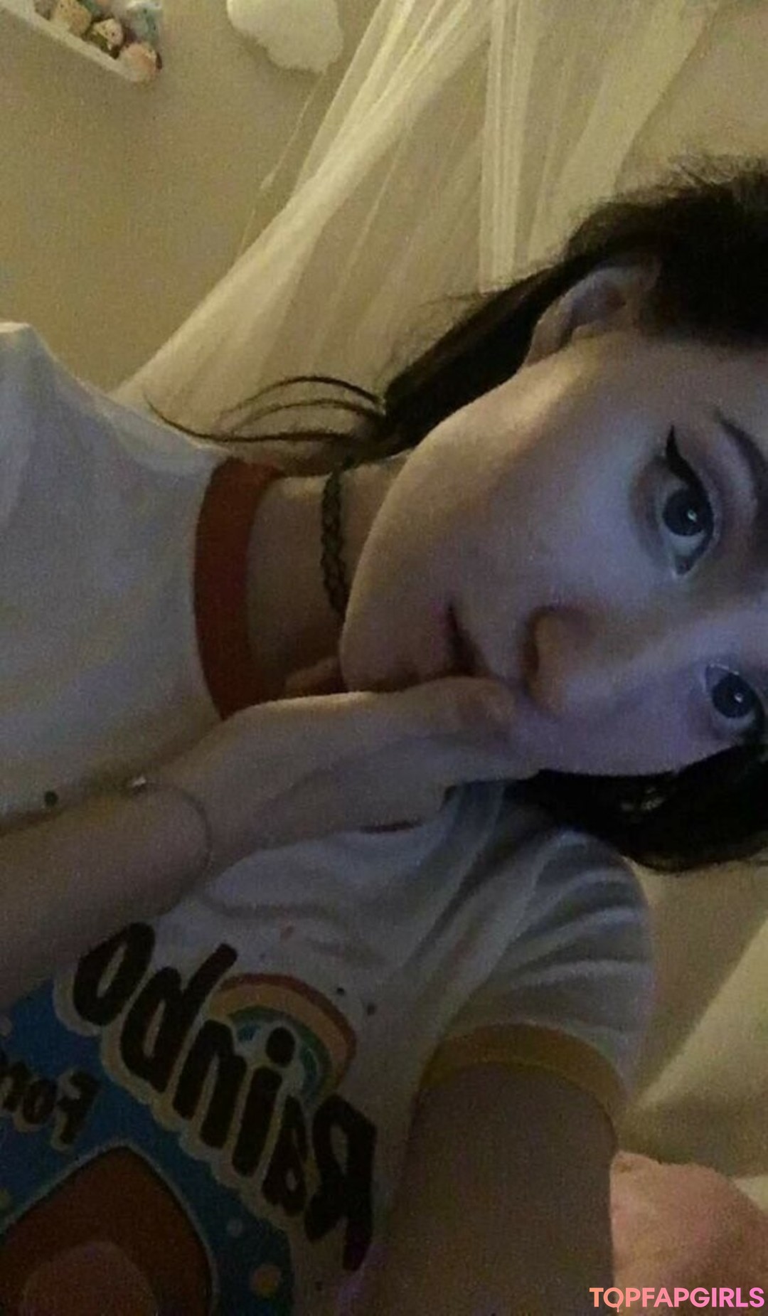 Naakte gelekte OnlyFans-foto van Elizabeth Reed #1825