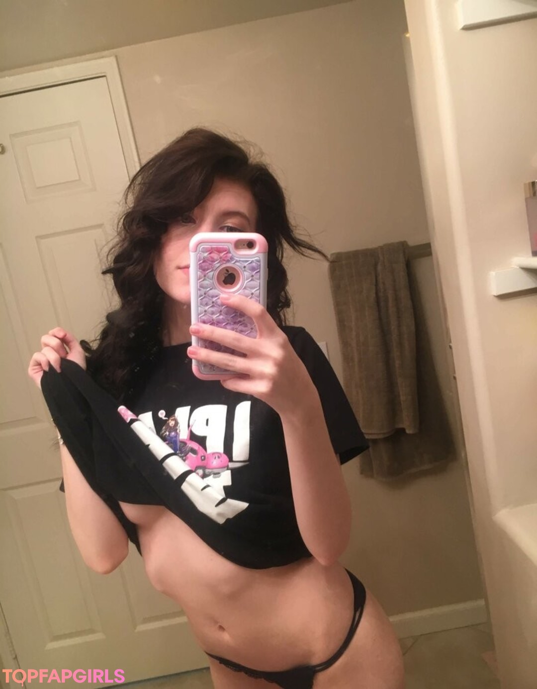Naakte gelekte OnlyFans-foto van Elizabeth Reed #1836