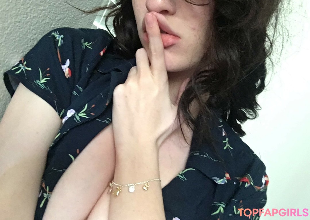Naakte gelekte OnlyFans-foto van Elizabeth Reed #1852