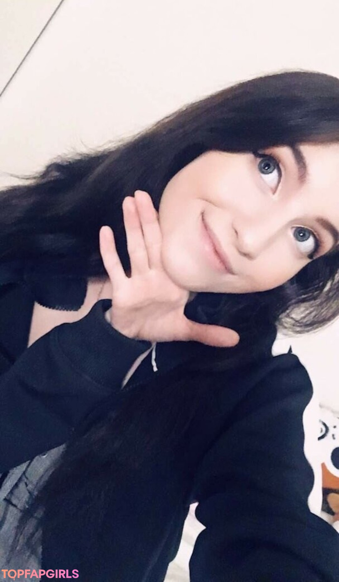 Naakte gelekte OnlyFans-foto van Elizabeth Reed #1915