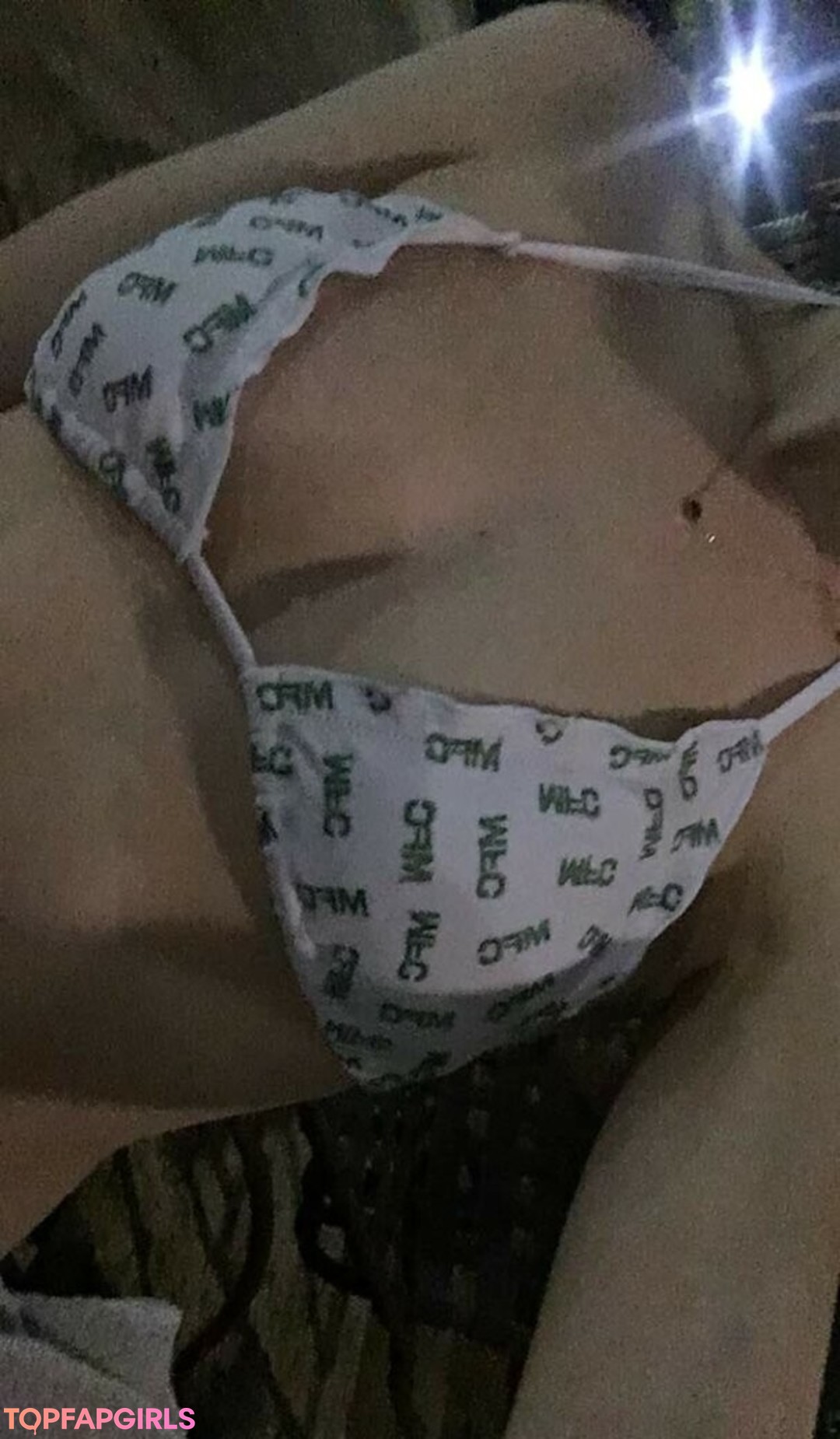 Naakte gelekte OnlyFans-foto van Elizabeth Reed #1926