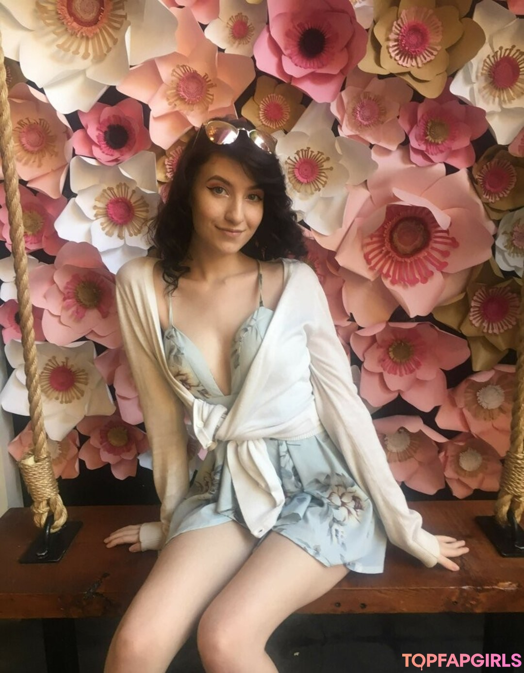 Naakte gelekte OnlyFans-foto van Elizabeth Reed #2553