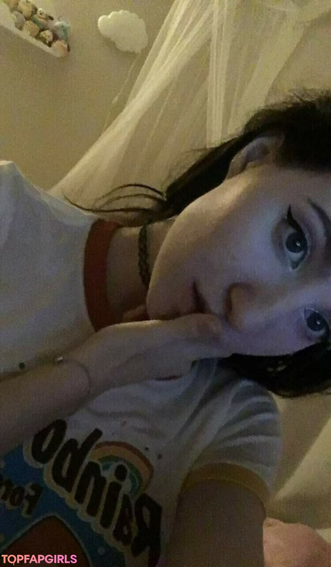 Naakte gelekte OnlyFans-foto van Elizabeth Reed #2572