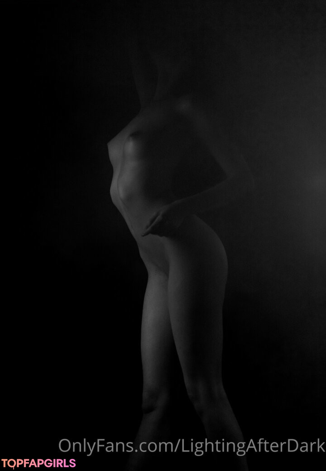 Naakte gelekte OnlyFans-foto van Elizabeth Reed #2791