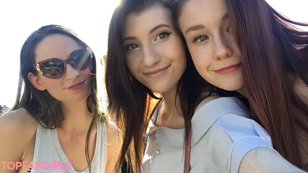 Naakte gelekte OnlyFans-foto van Elizabeth Reed #504