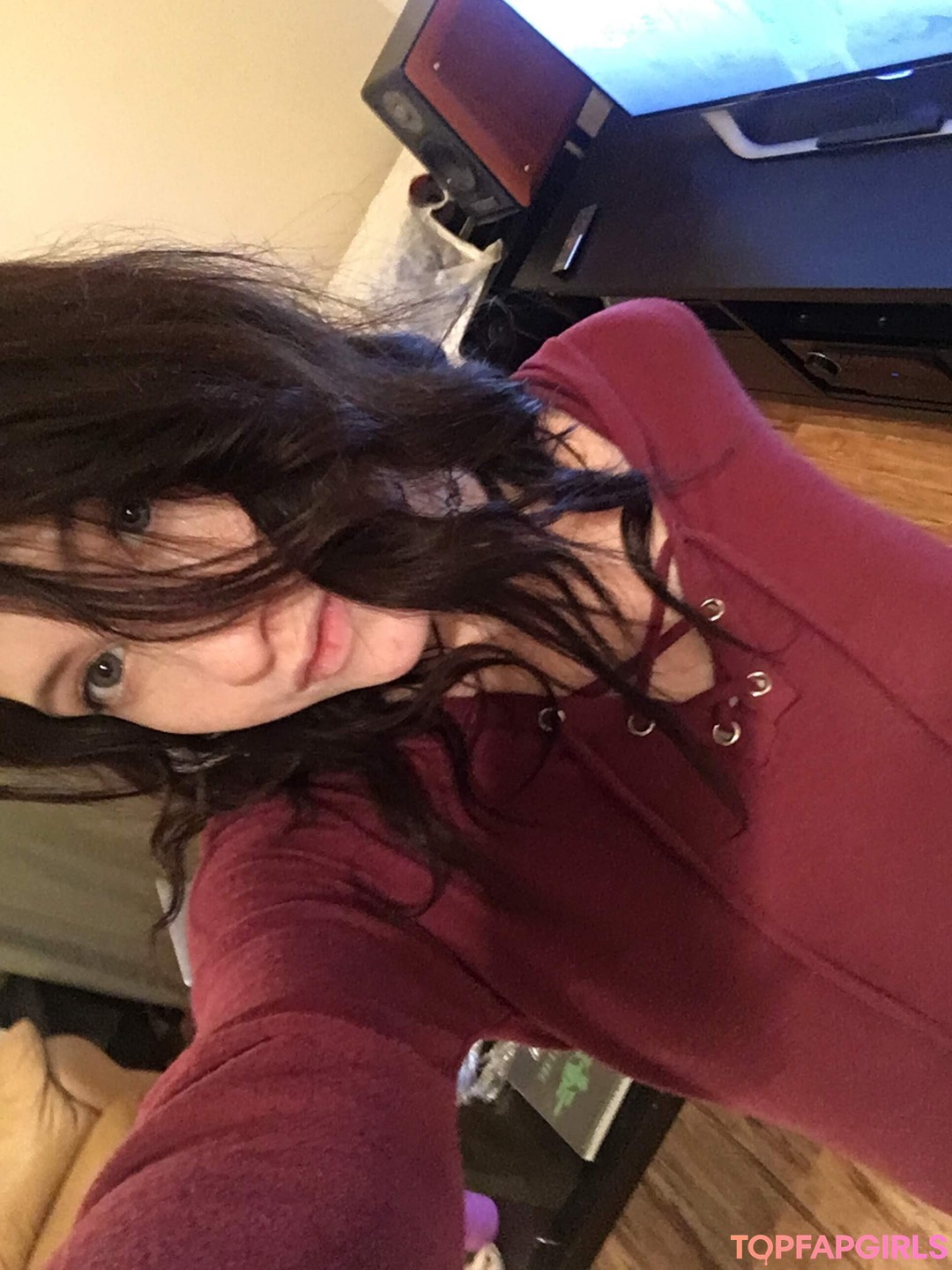 Naakte gelekte OnlyFans-foto van Elizabeth Reed #1025