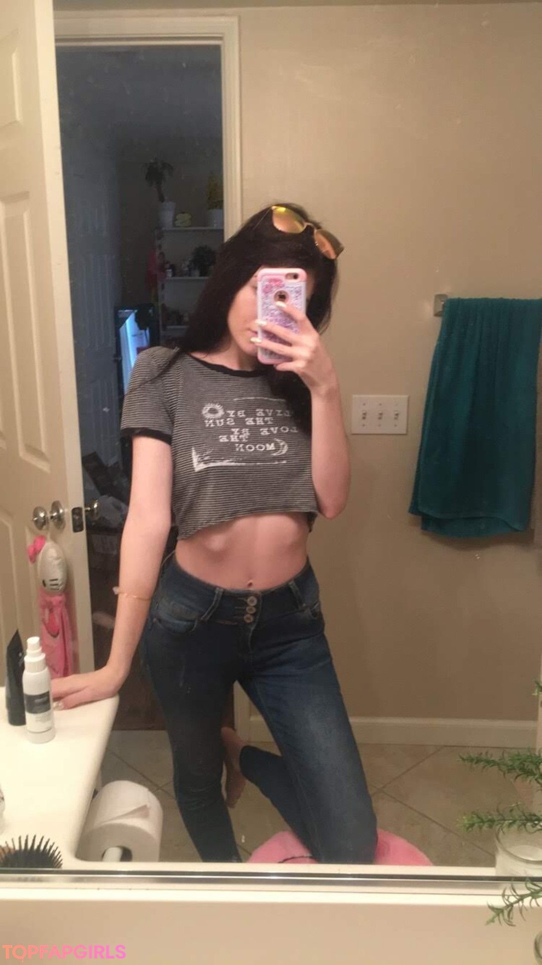 Naakte gelekte OnlyFans-foto van Elizabeth Reed #1099