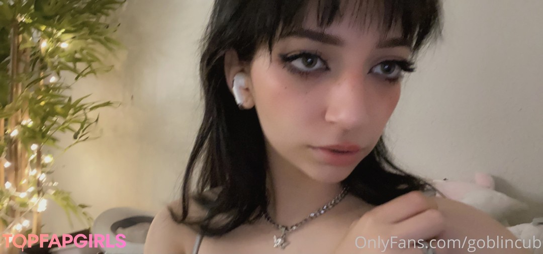 Naakte gelekte OnlyFans-foto van Goblincub #891