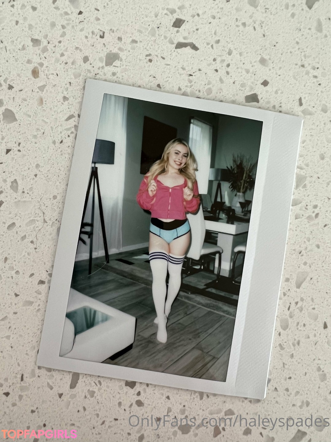 Naakte gelekte OnlyFans-foto van Haley Spades #298