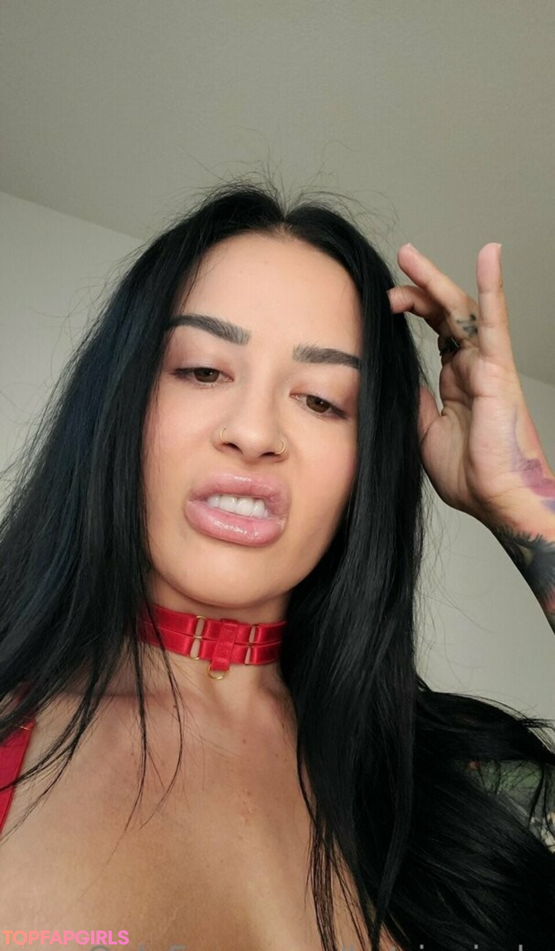 Naakte gelekte OnlyFans-foto van Katrina Jade #1005