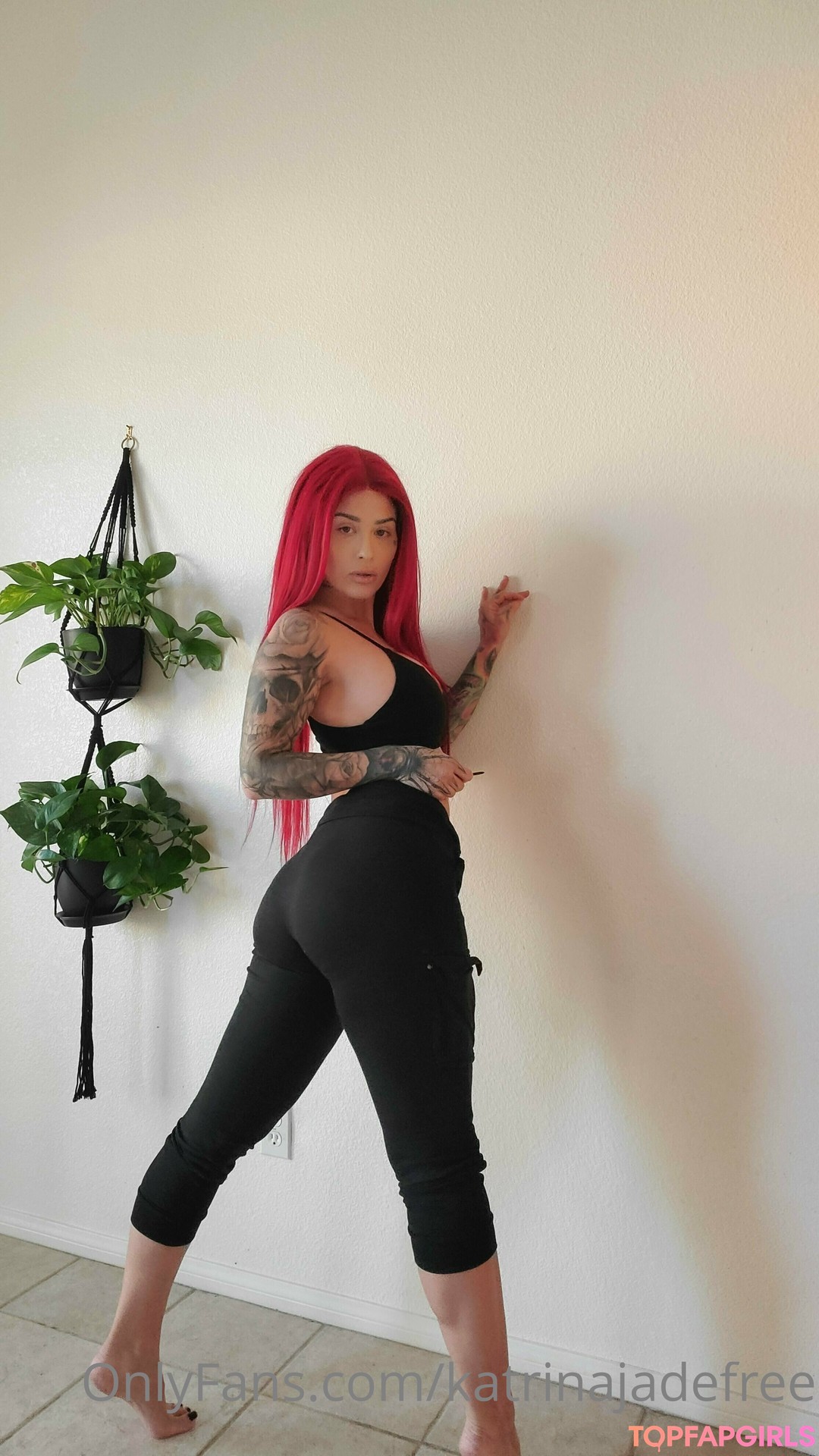 Naakte gelekte OnlyFans-foto van Katrina Jade #281