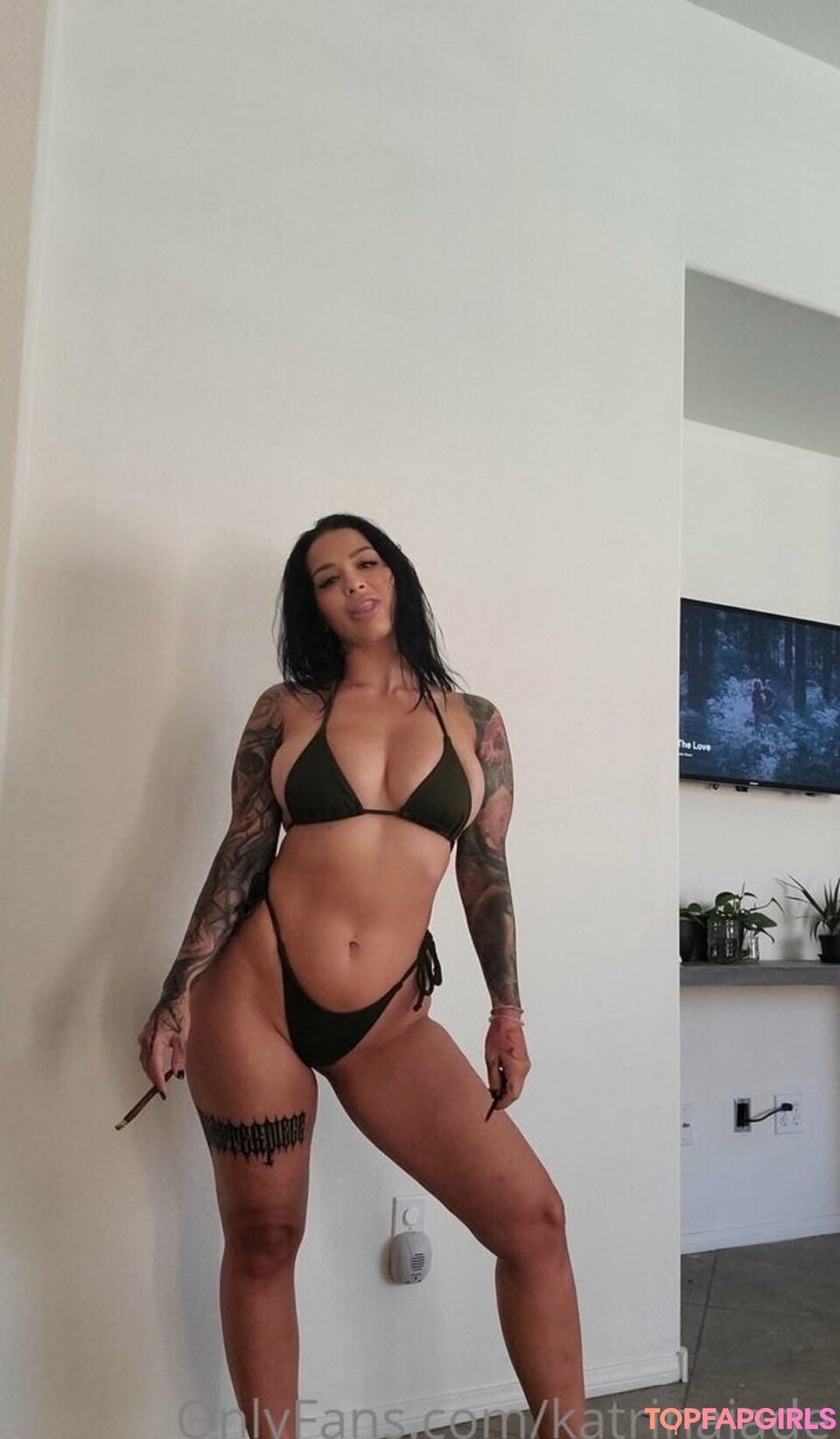 Naakte gelekte OnlyFans-foto van Katrina Jade #862