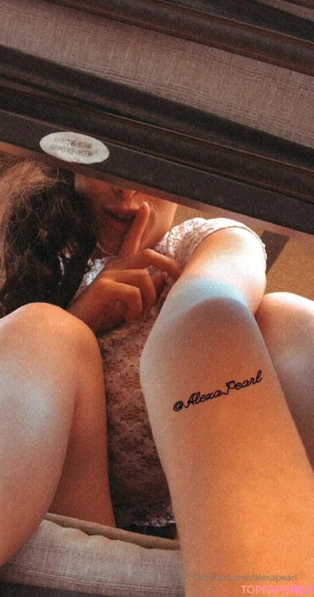 Naakte gelekte OnlyFans-foto van Alexa Pearl #6131