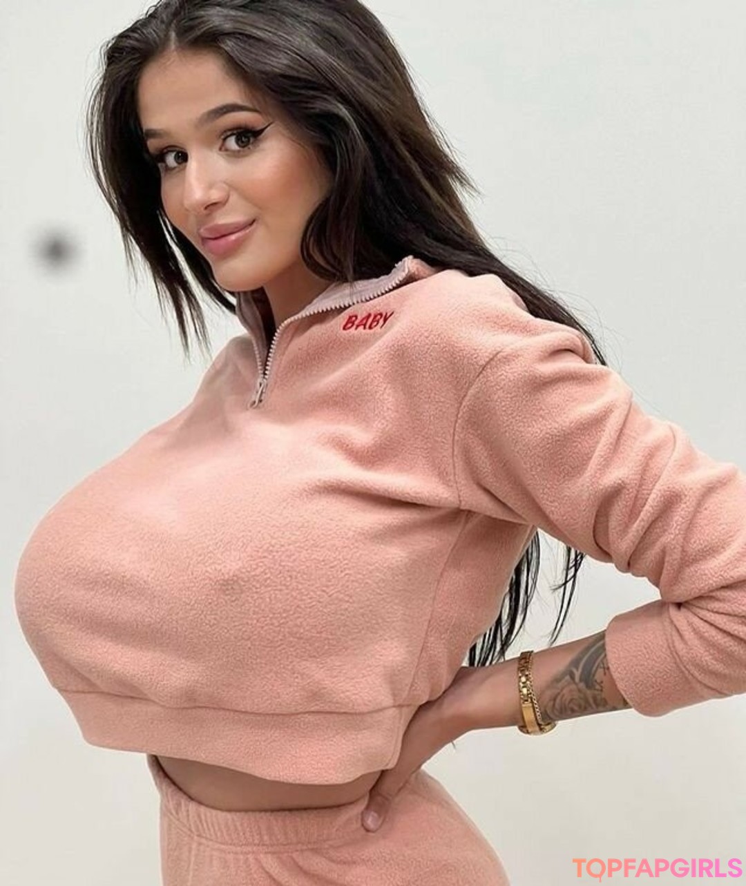 Naakte gelekte OnlyFans-foto van Julia Tica #249