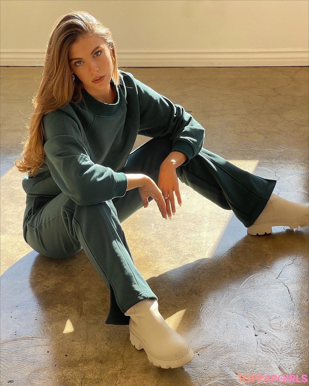 Naakte gelekte OnlyFans-foto van Carmella Rose #510