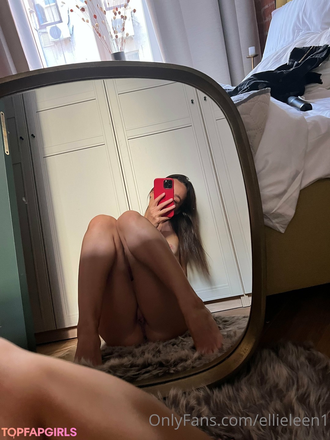 Naakte gelekte OnlyFans-foto van Ellieleen #530