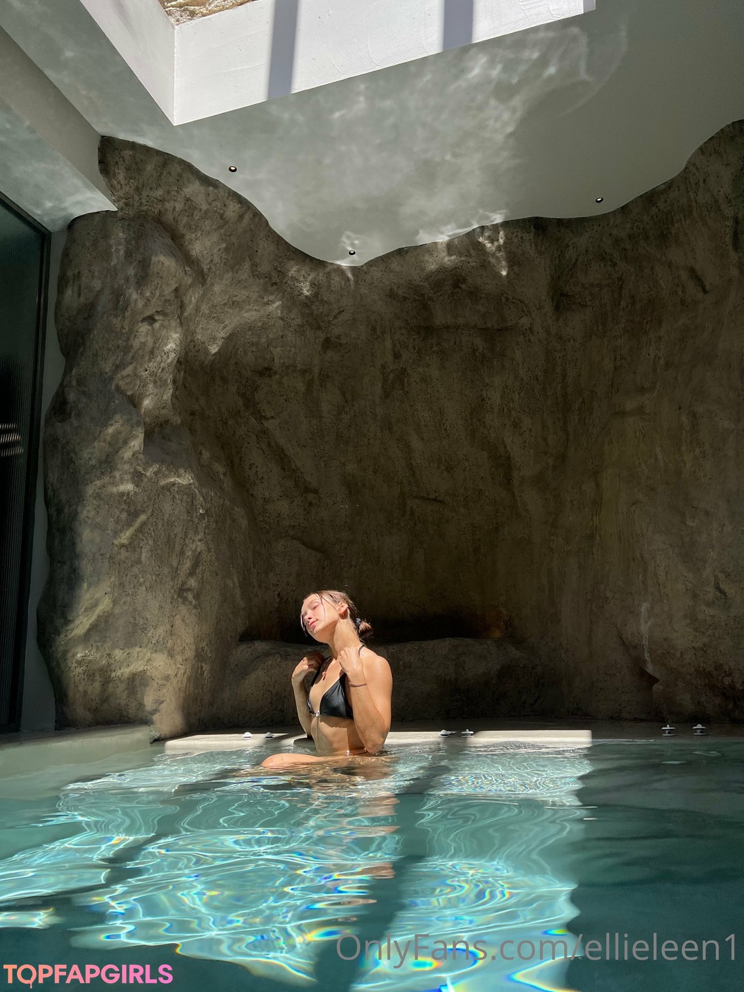 Naakte gelekte OnlyFans-foto van Ellieleen #484