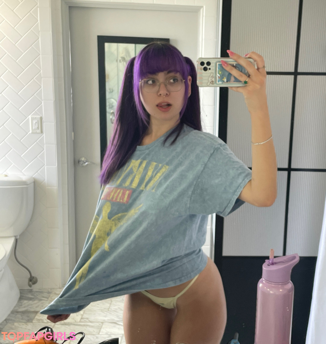 Naakte gelekte OnlyFans-foto van Rowsvee #729