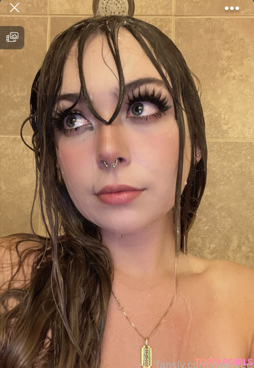 Naakte gelekte OnlyFans-foto van Rowsvee #1218