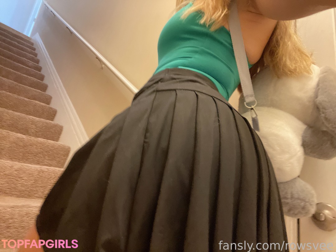 Naakte gelekte OnlyFans-foto van Rowsvee #157