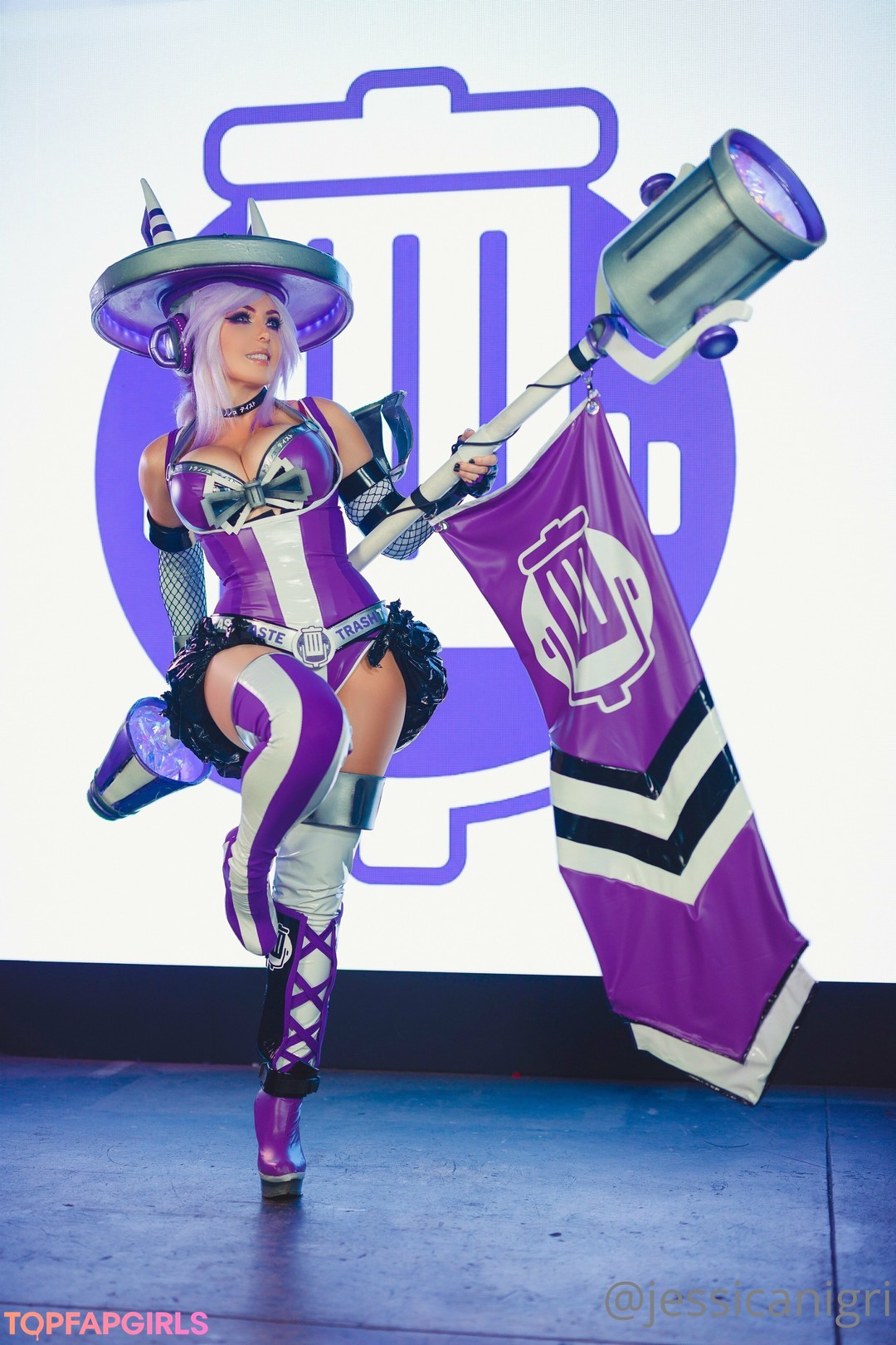 Naakte gelekte OnlyFans-foto van Jessica Nigri #876