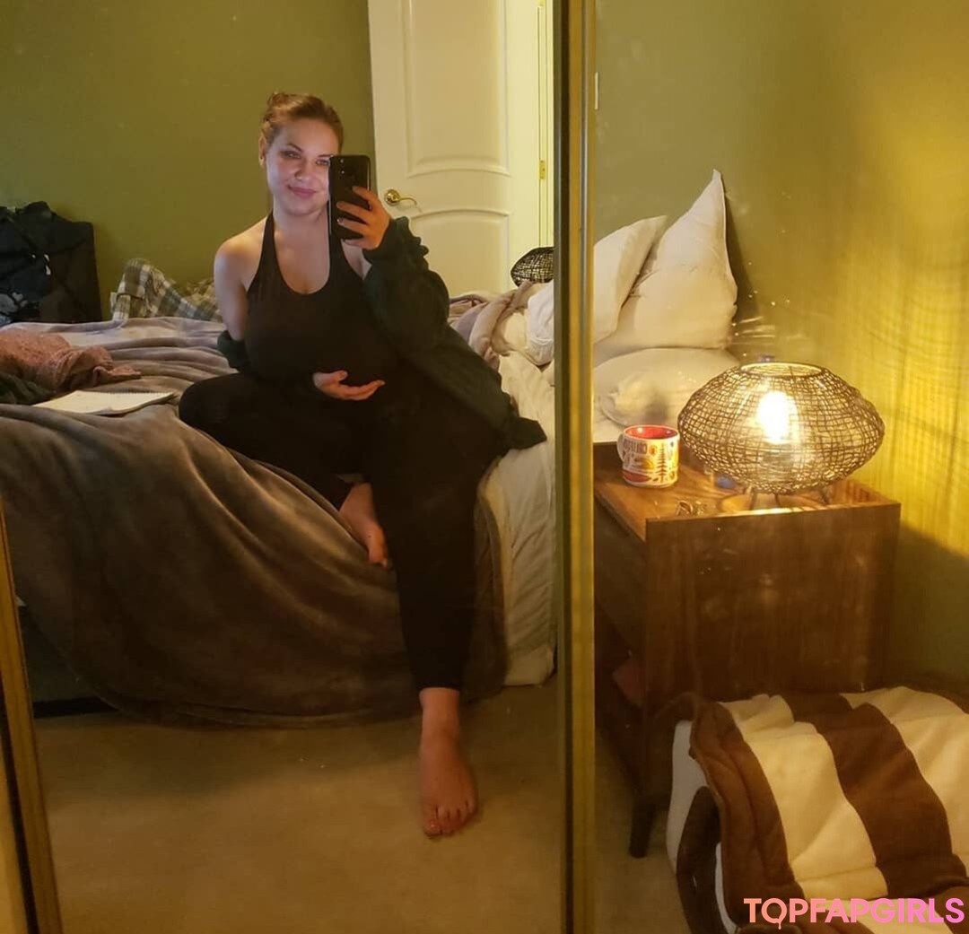 Naakte gelekte OnlyFans-foto van Mal Malloy #209