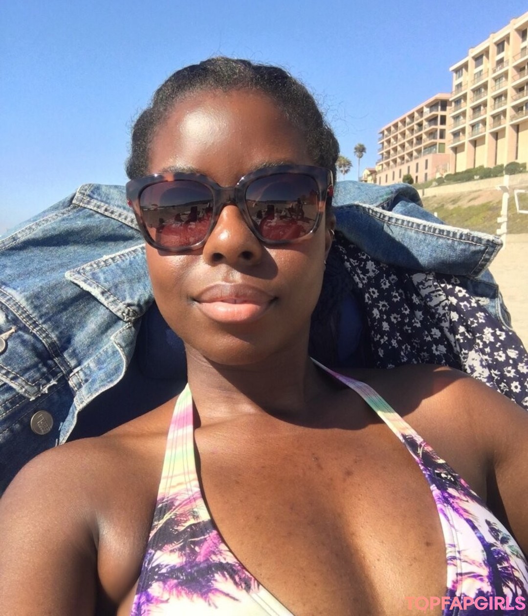 Naakte gelekte OnlyFans-foto van Camille W #312