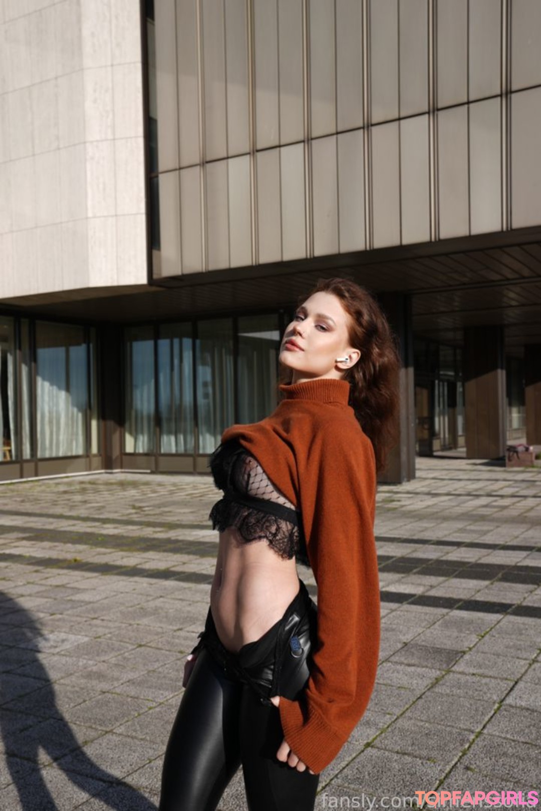 Naakte gelekte OnlyFans-foto van Simens Sofia #54