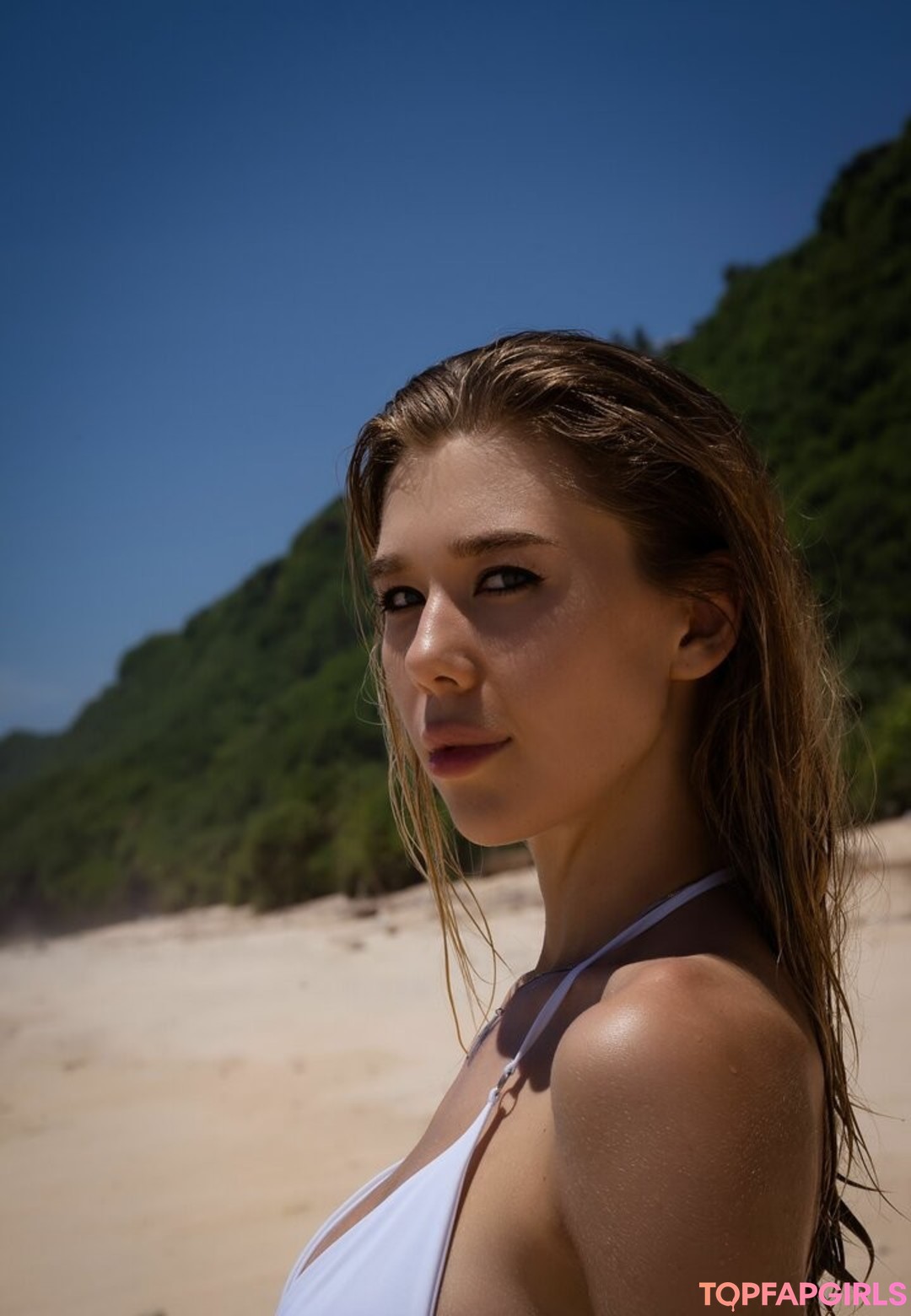 Naakte gelekte OnlyFans-foto van Mira #386