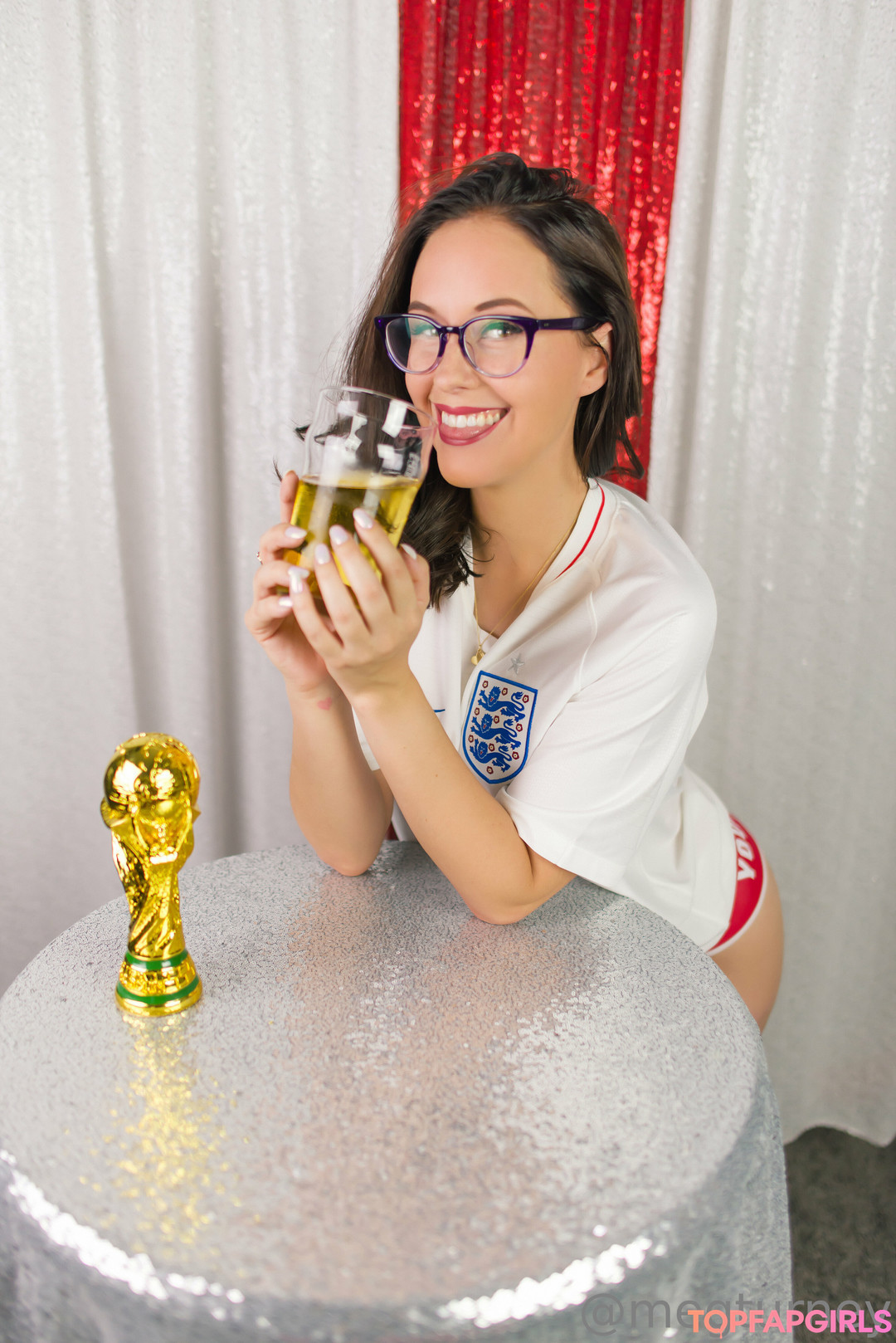 Naakte gelekte OnlyFans-foto van Meg Turney #1164