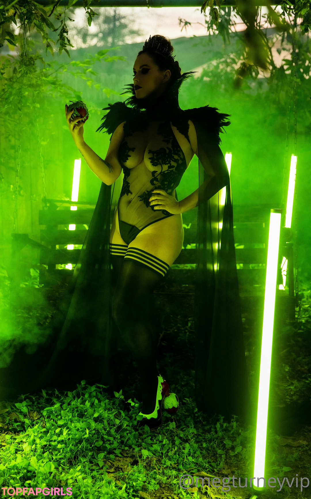 Naakte gelekte OnlyFans-foto van Meg Turney #1231
