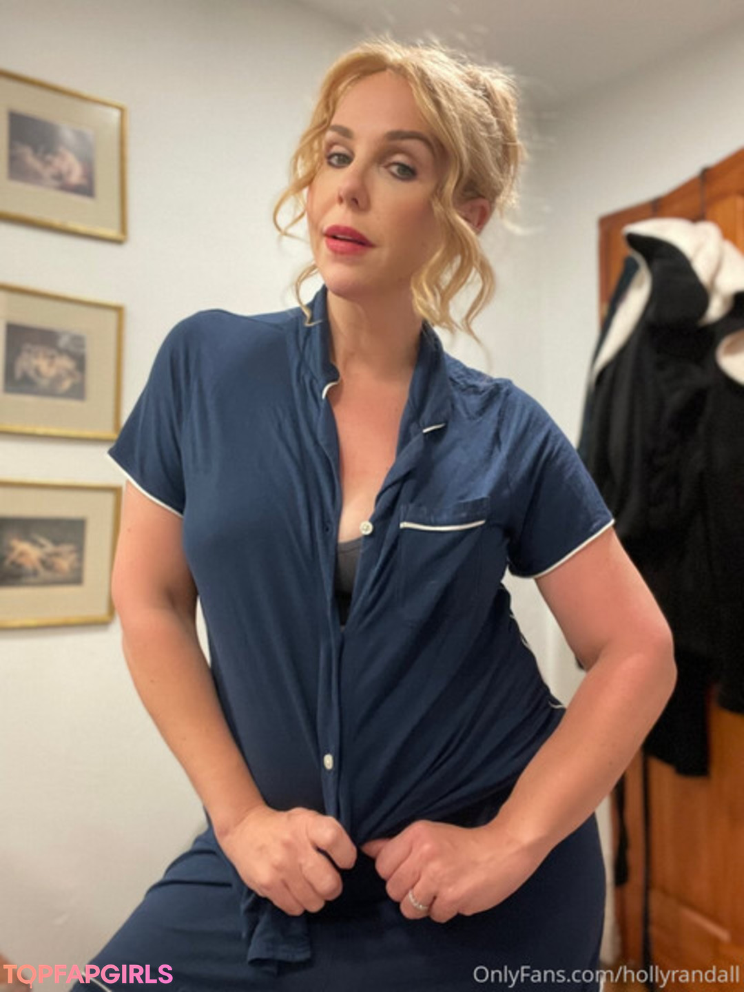 Naakte gelekte OnlyFans-foto van Holly Randall #555