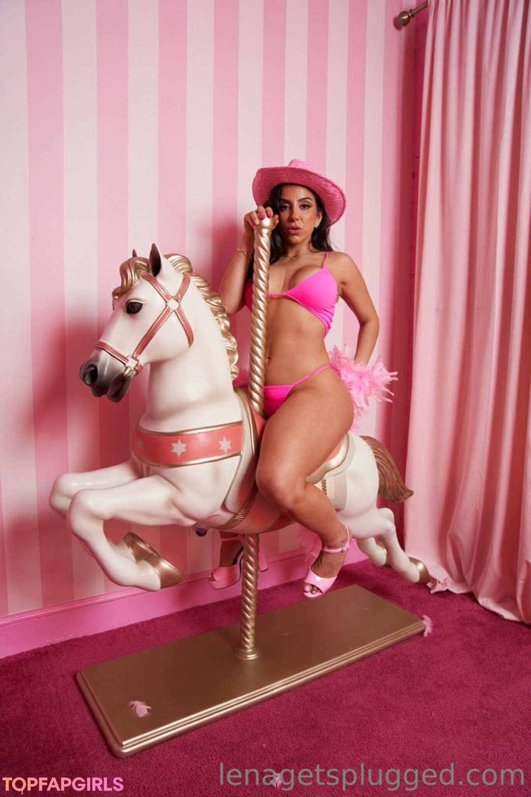 Naakte gelekte OnlyFans-foto van Holly Randall #678