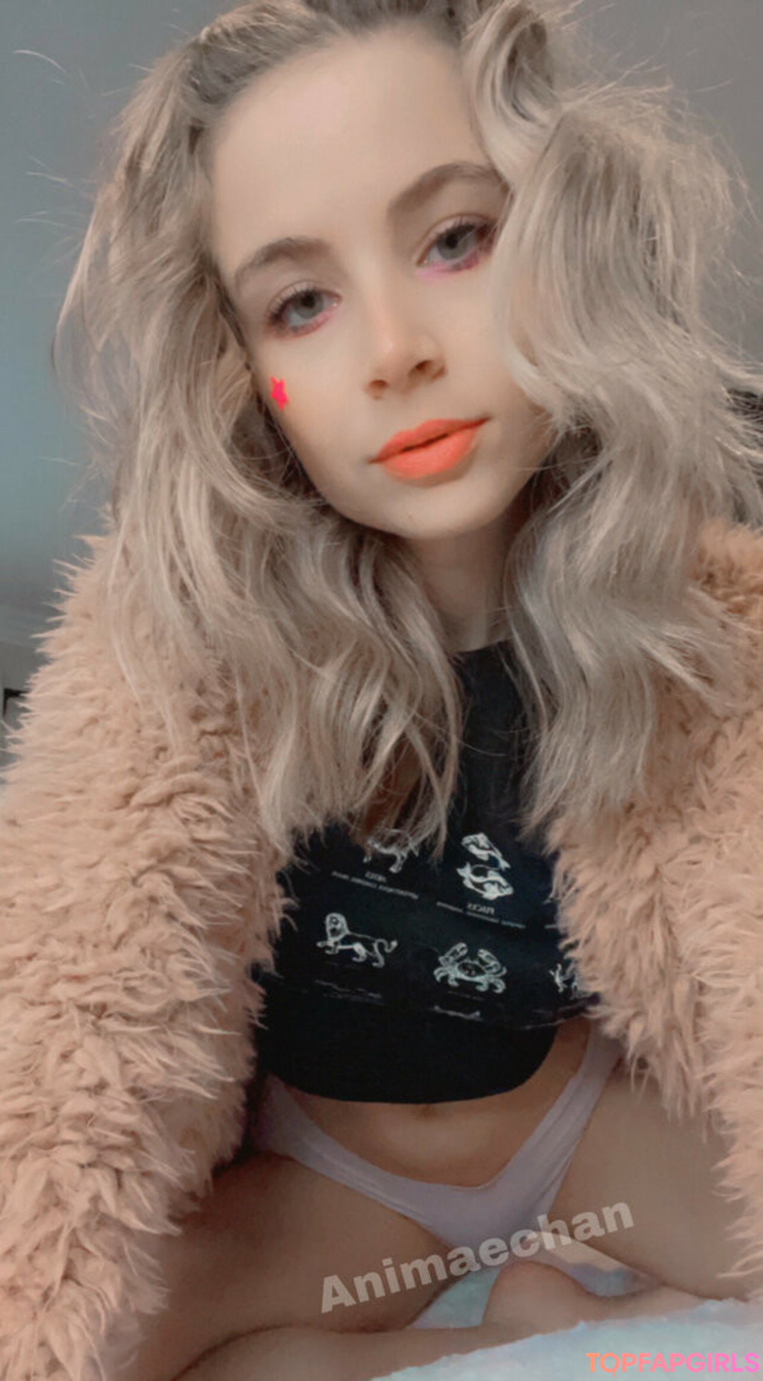 Naakte gelekte OnlyFans-foto van Animaechan #234