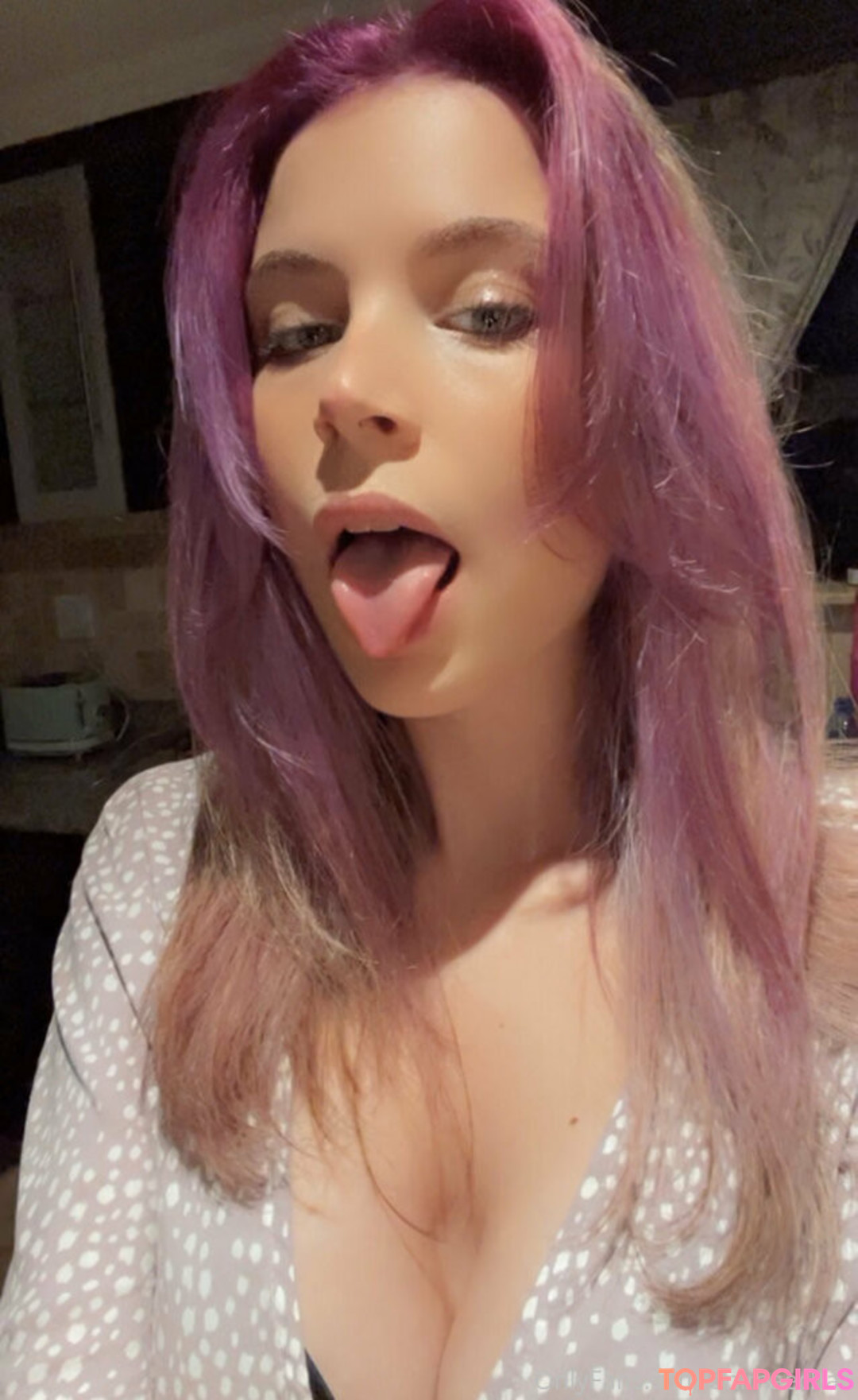 Naakte gelekte OnlyFans-foto van Animaechan #264