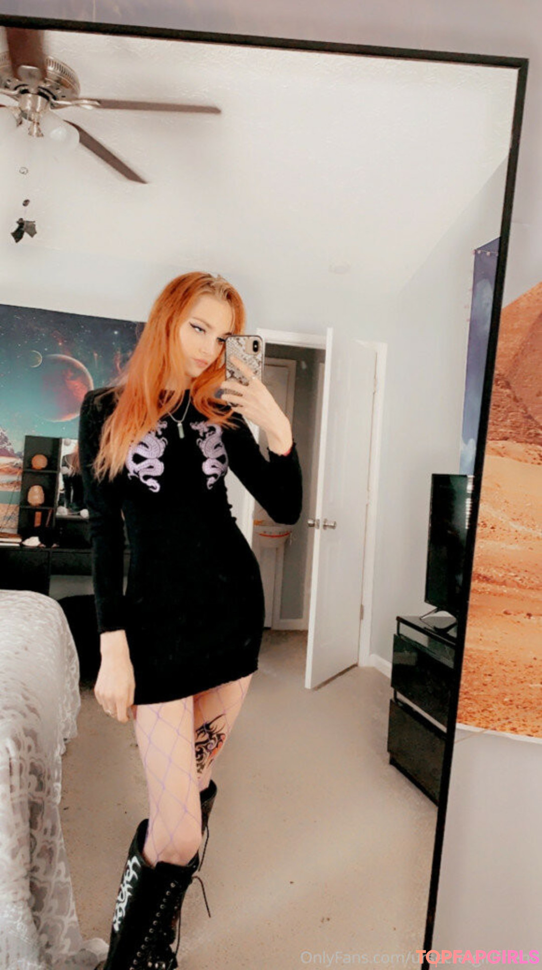 Naakte gelekte OnlyFans-foto van Pyra Fae #1205