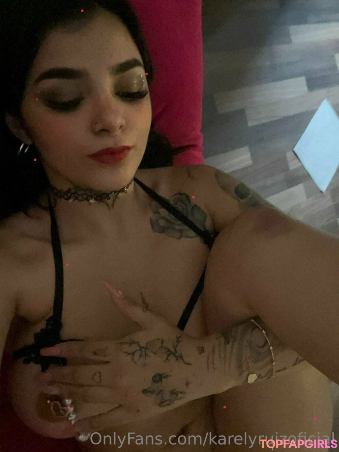 Naakte gelekte OnlyFans-foto van Karely Ruiz #279