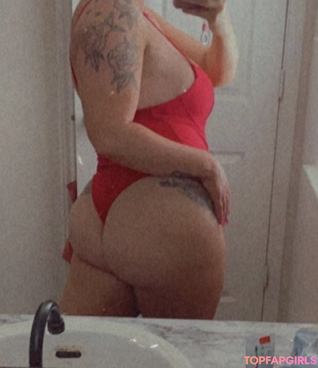 Naakte gelekte OnlyFans-foto van Ophelia O #6