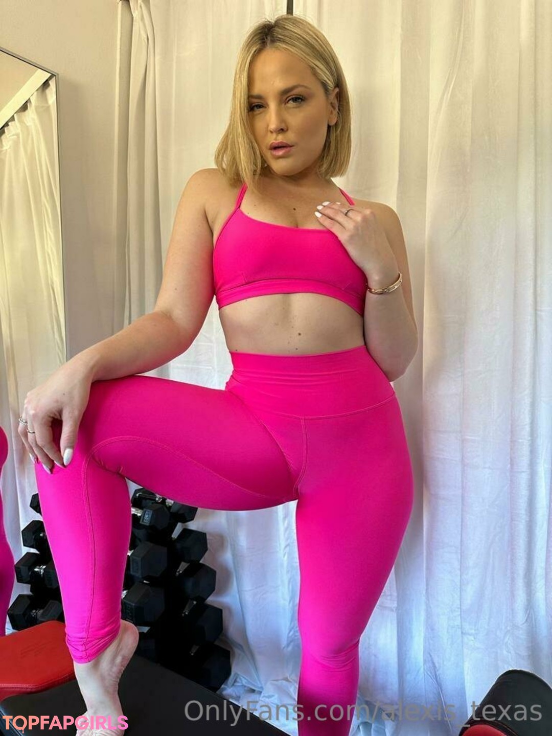 Naakte gelekte OnlyFans-foto van Alexis Texas #262