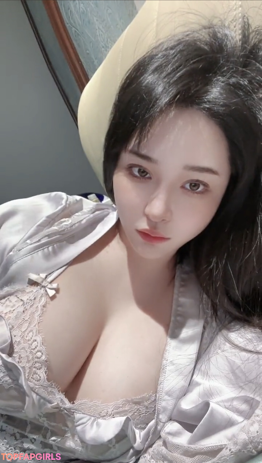 Naakte gelekte OnlyFans-foto van Hitomi Songyuxin #101