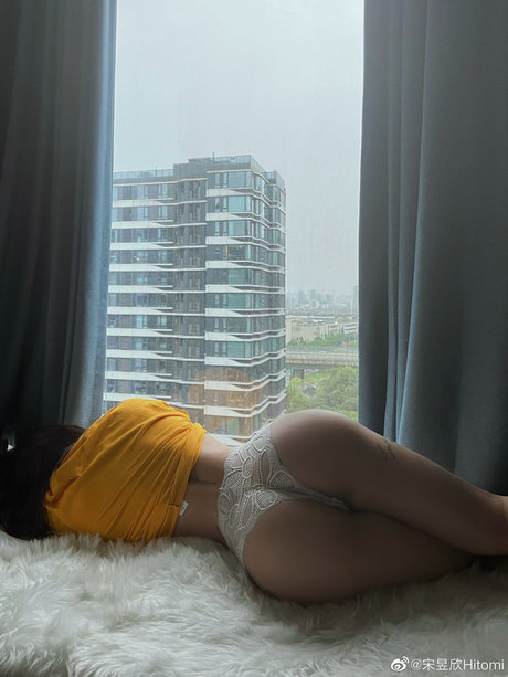 Hitomi Songyuxin