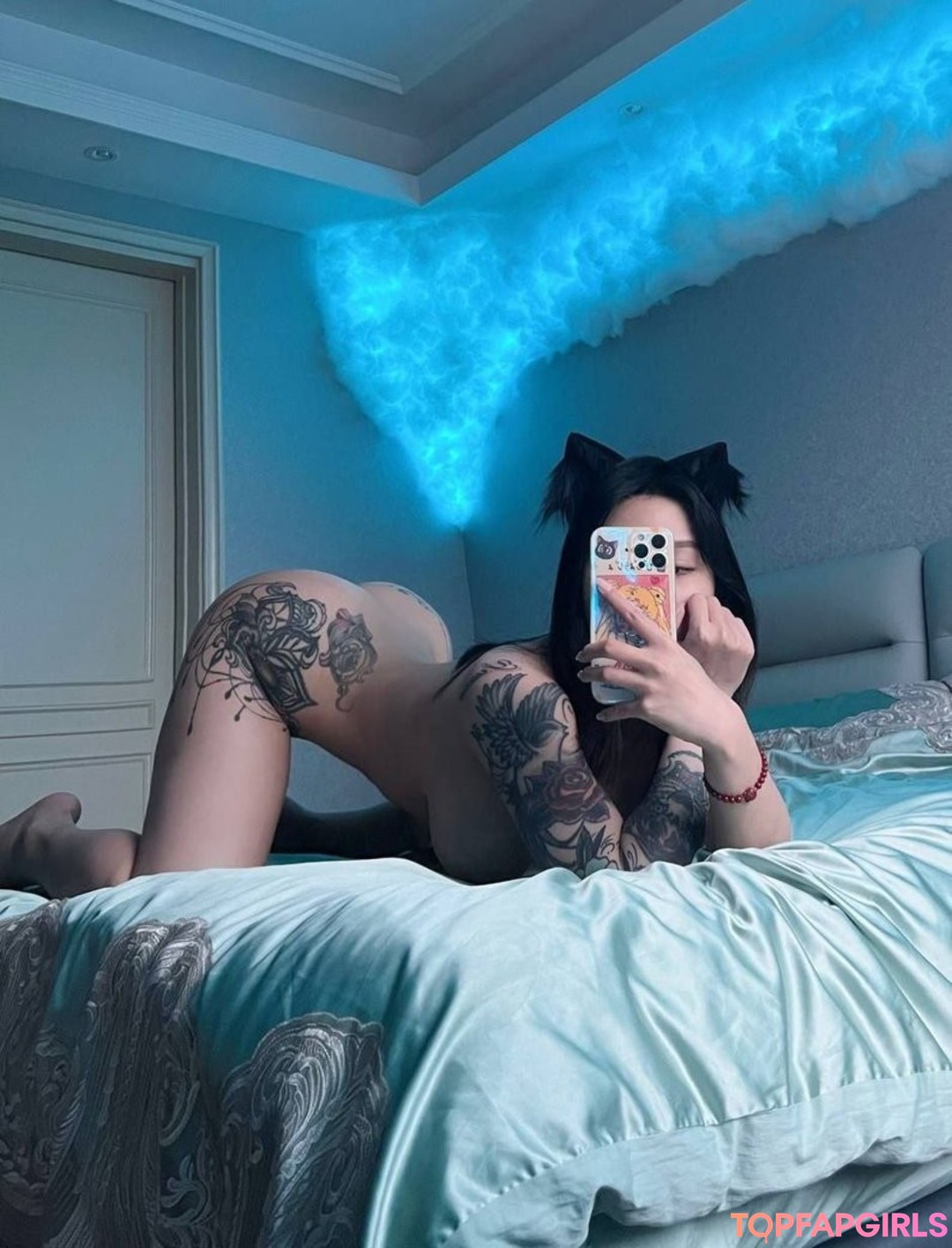 Naakte gelekte OnlyFans-foto van Hitomi Songyuxin #436