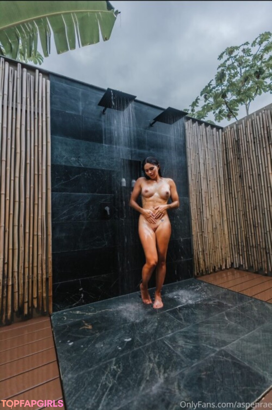 Naakte gelekte OnlyFans-foto van Aspen Rae #173